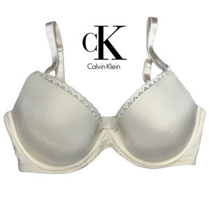 (NWOT) Calvin Klein Seductive Comfort Customized Lift Demi Bra – Ivory, Size 32D